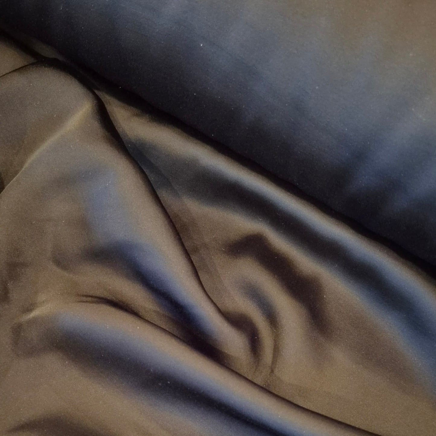 Lily viscose satin