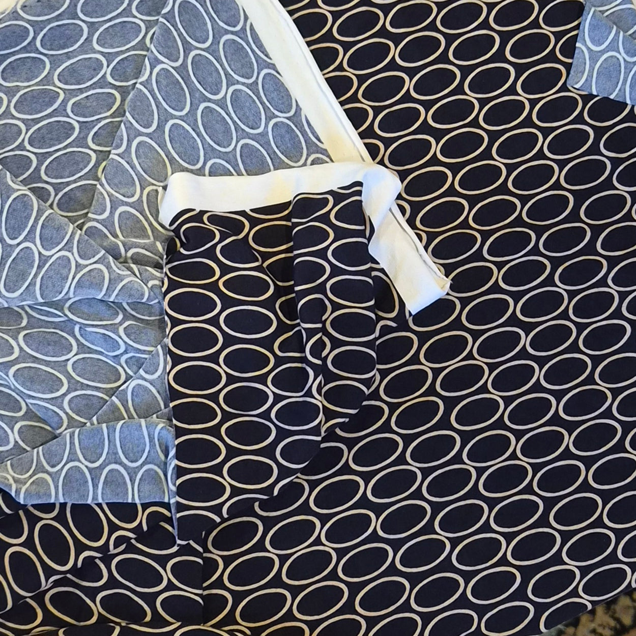 60cm Taupe circles on navy jersey