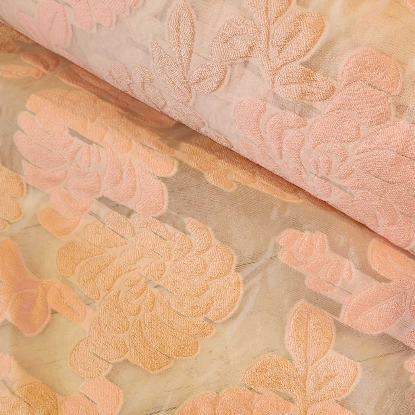 Pink floss Cloque brocade