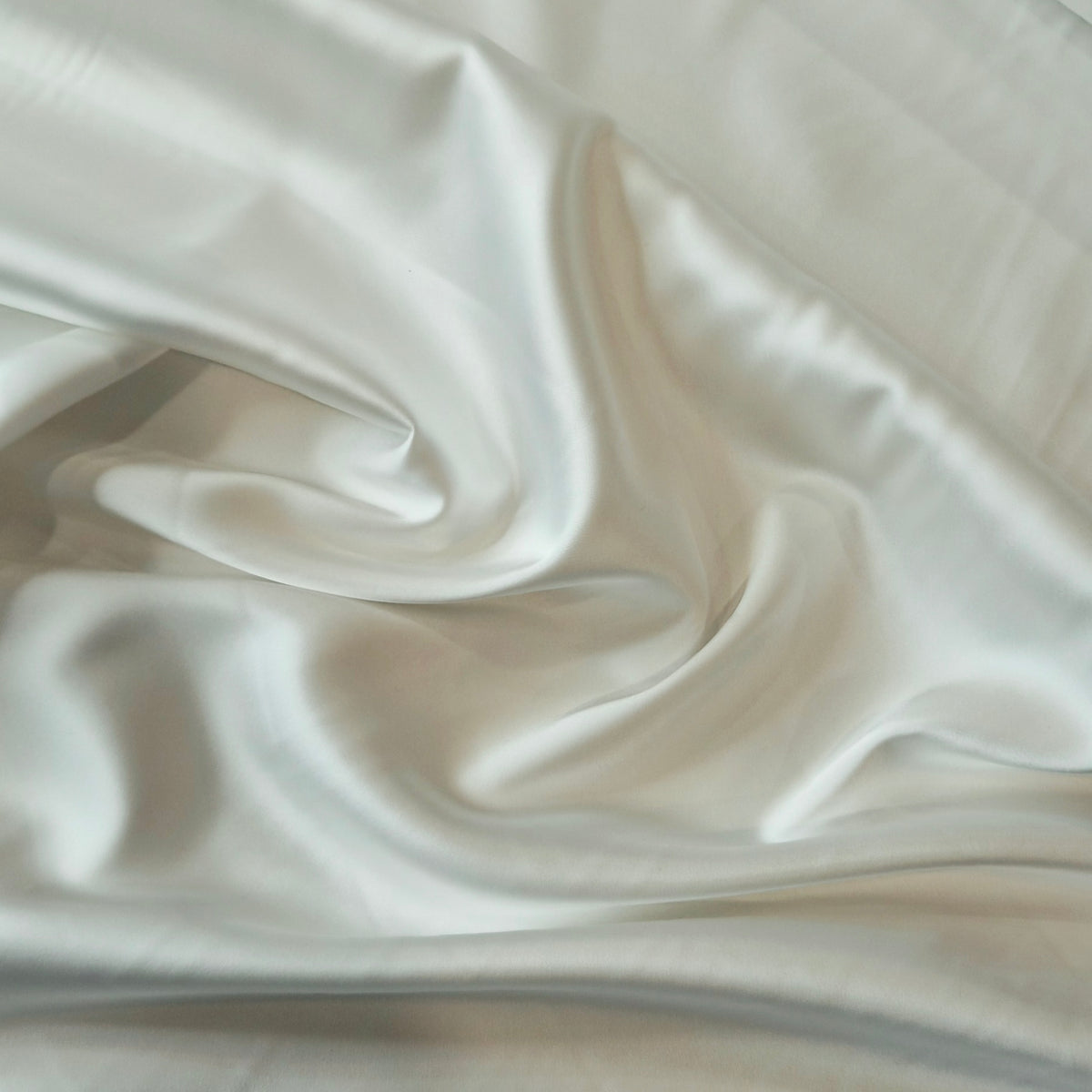 Vanilla acetate satin