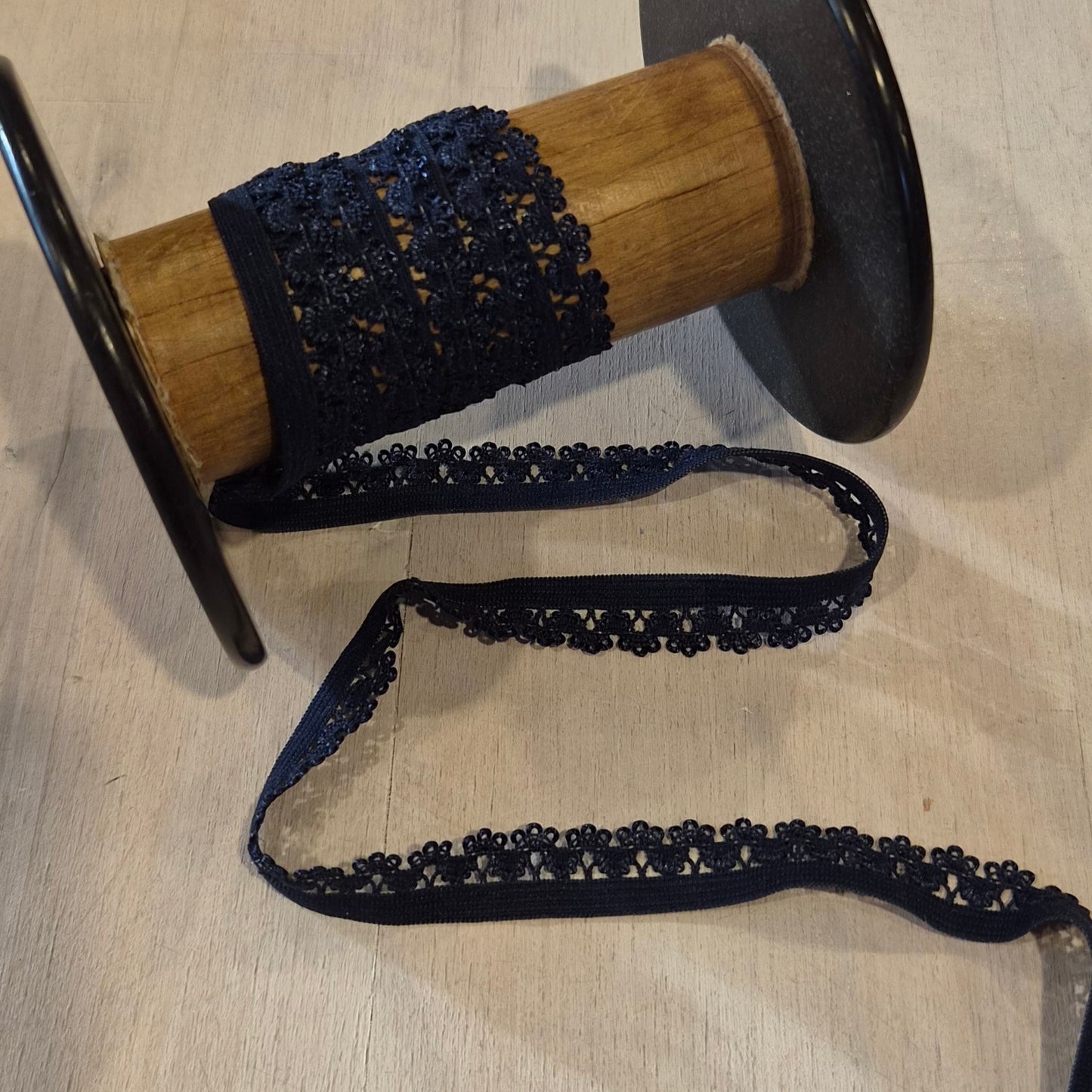 13mm Navy crown edge picot