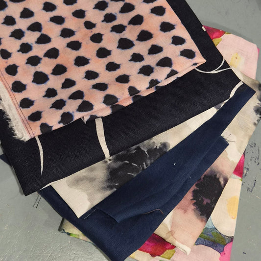 34. 6 pieces assorted linen