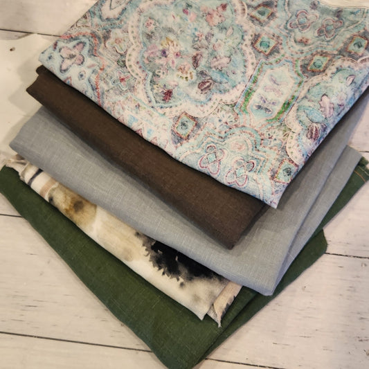 32. 5 pieces assorted linen