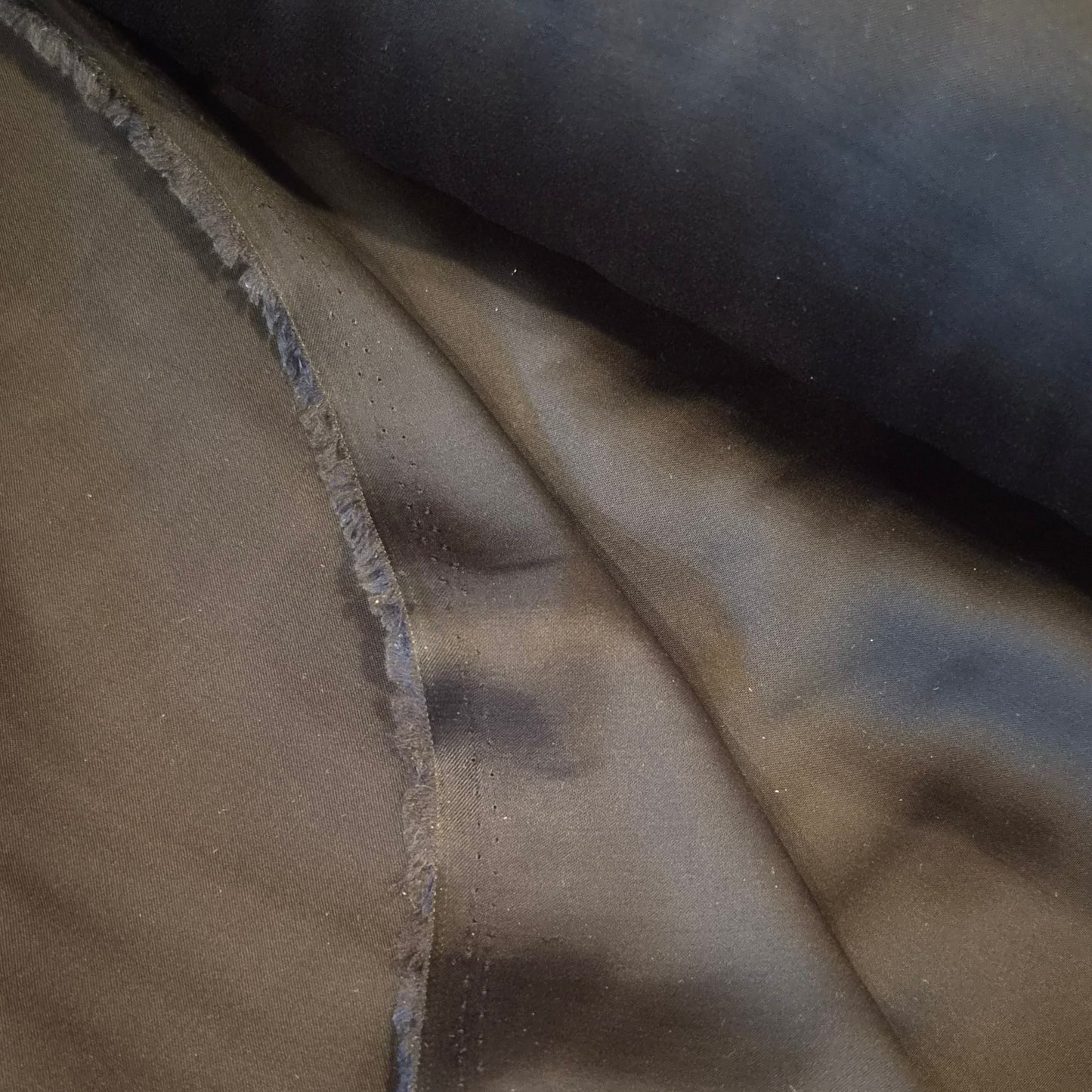 Lily viscose satin