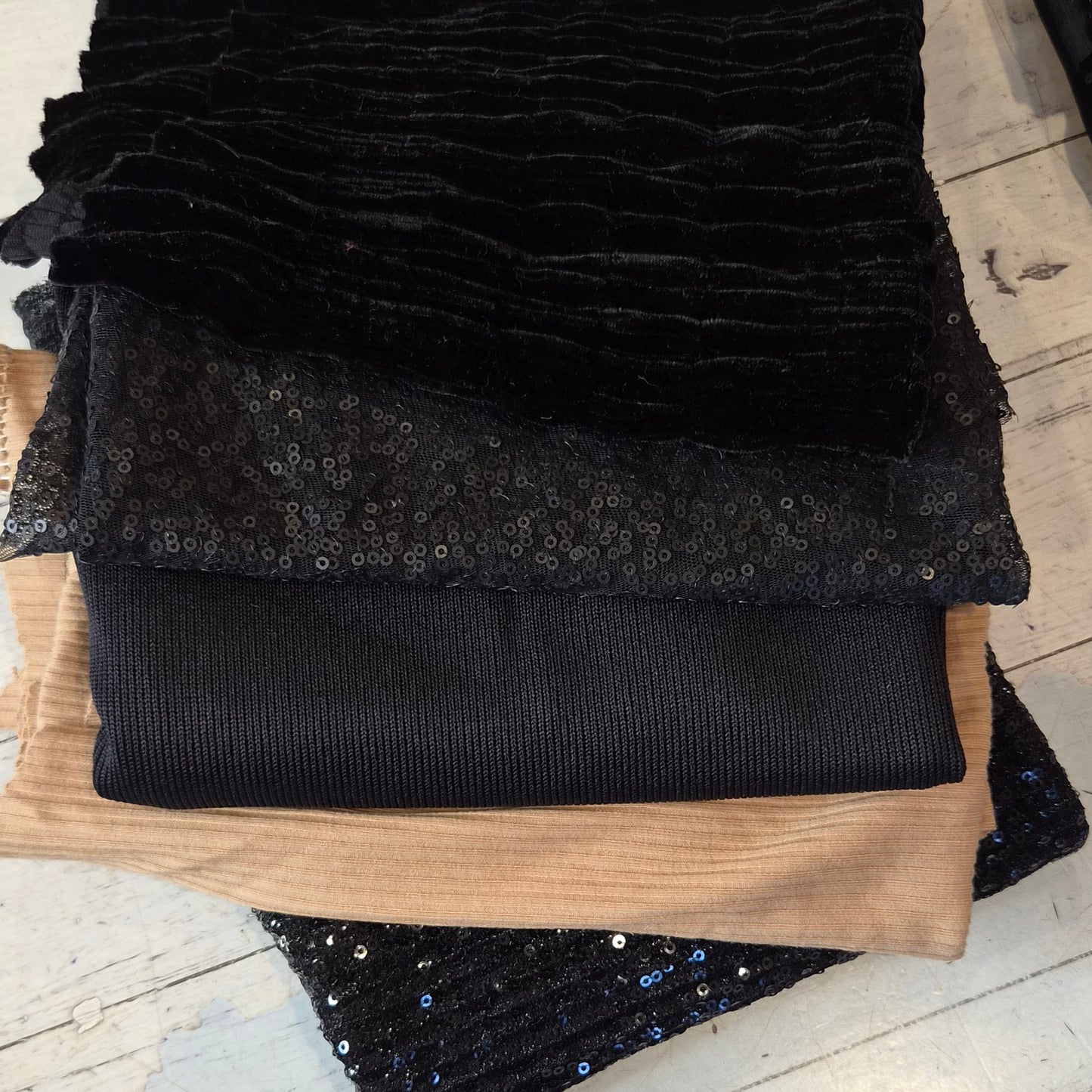 164. 5 pieces assorted fabrics sequin mesh, velvet, polyester and viscose knits and ribbing