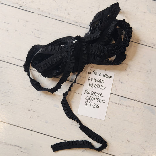 2.90m Frilled Black elastic