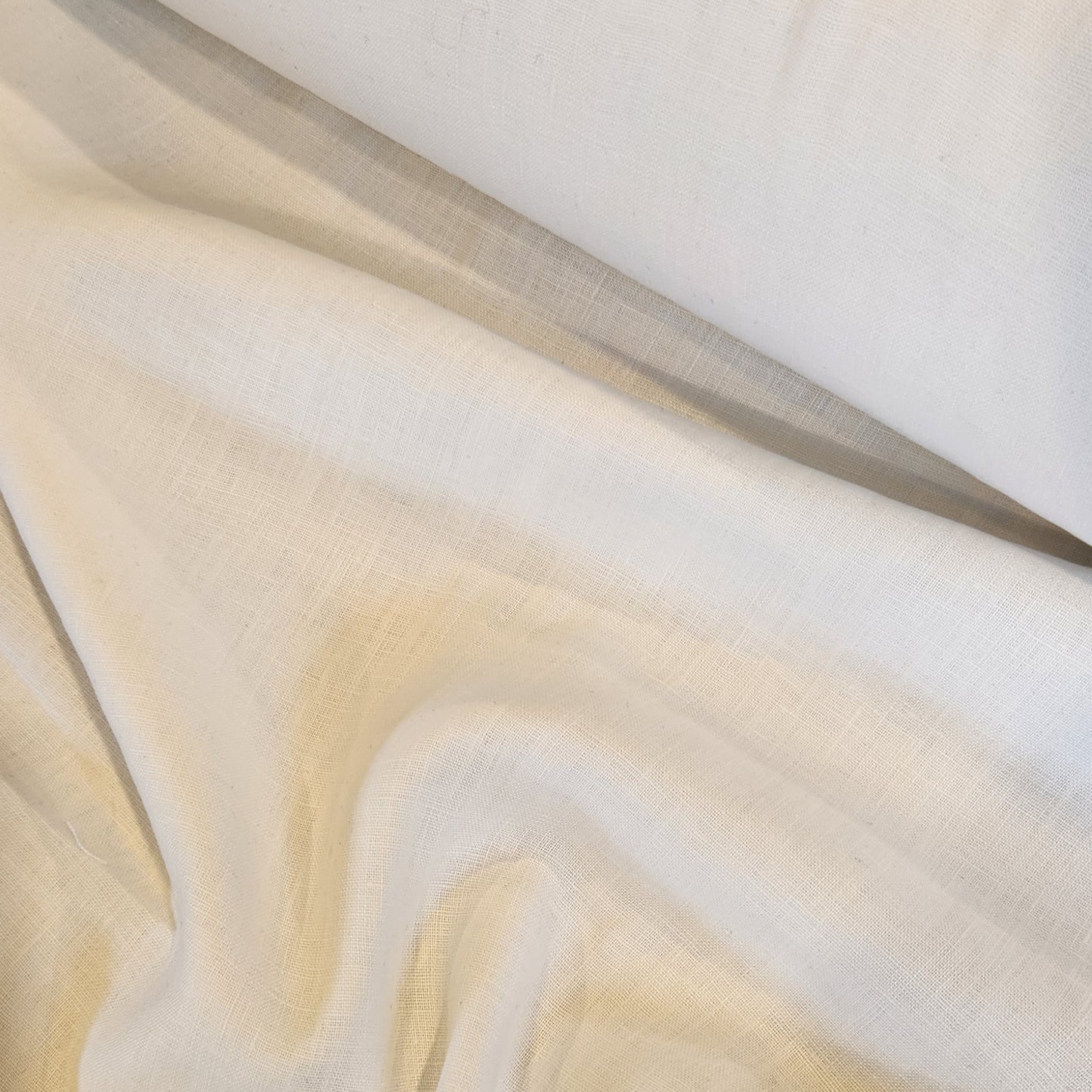 Mitchy white linen