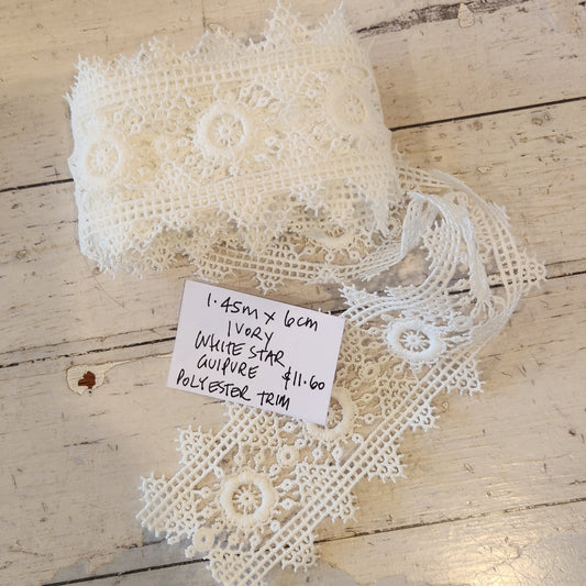1.45cm ivory white star trim