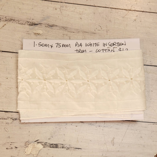 1.50m Pia white insertion trim