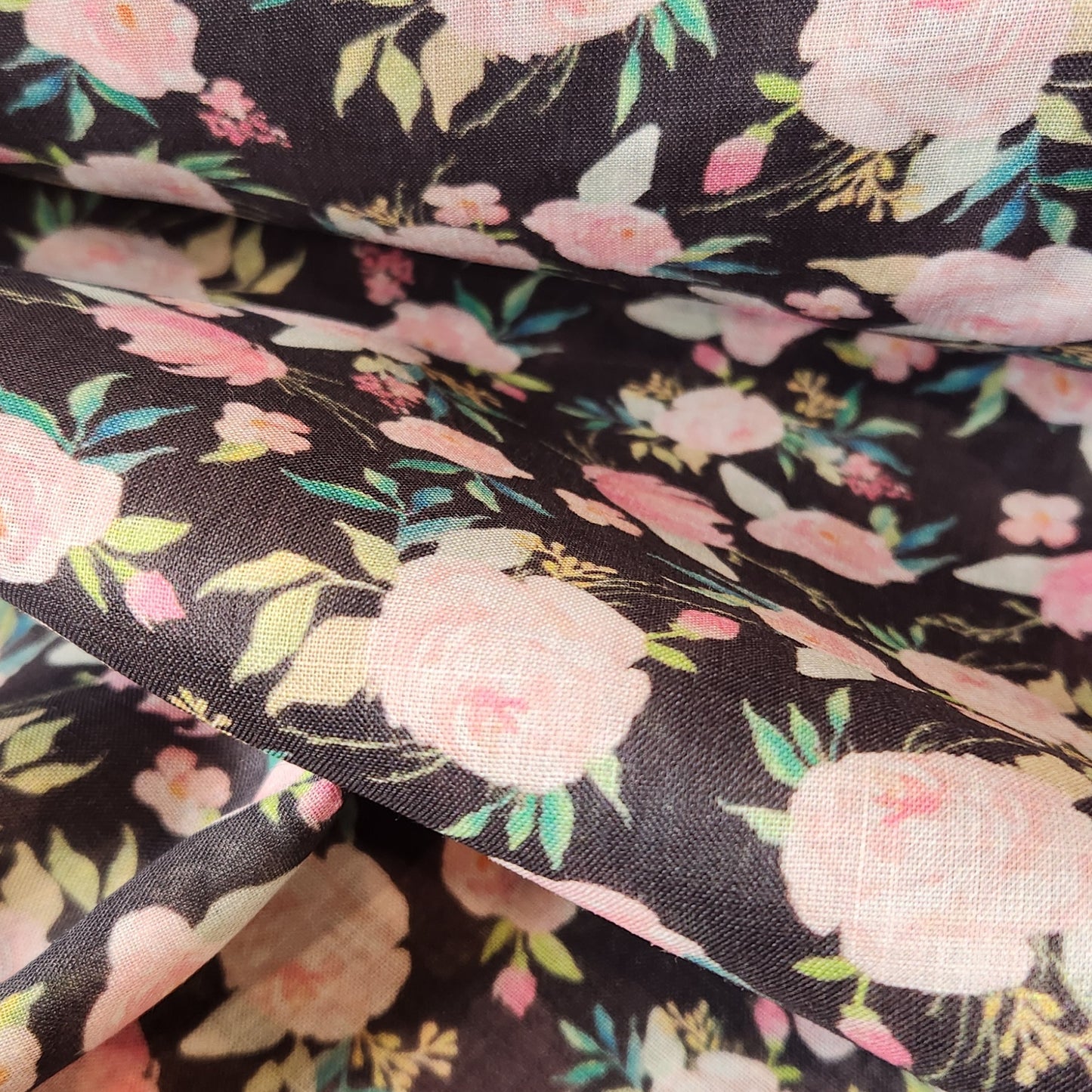 Old world tea roses ramie