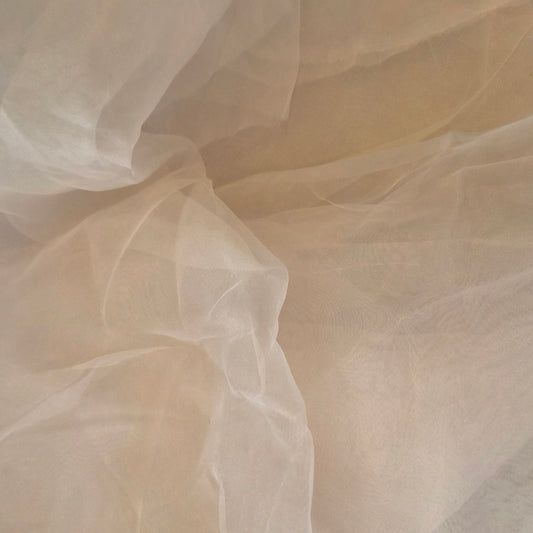 2.7m Palest pink organza