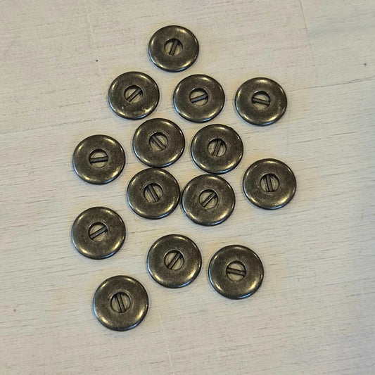 Tarnished flat disc medium