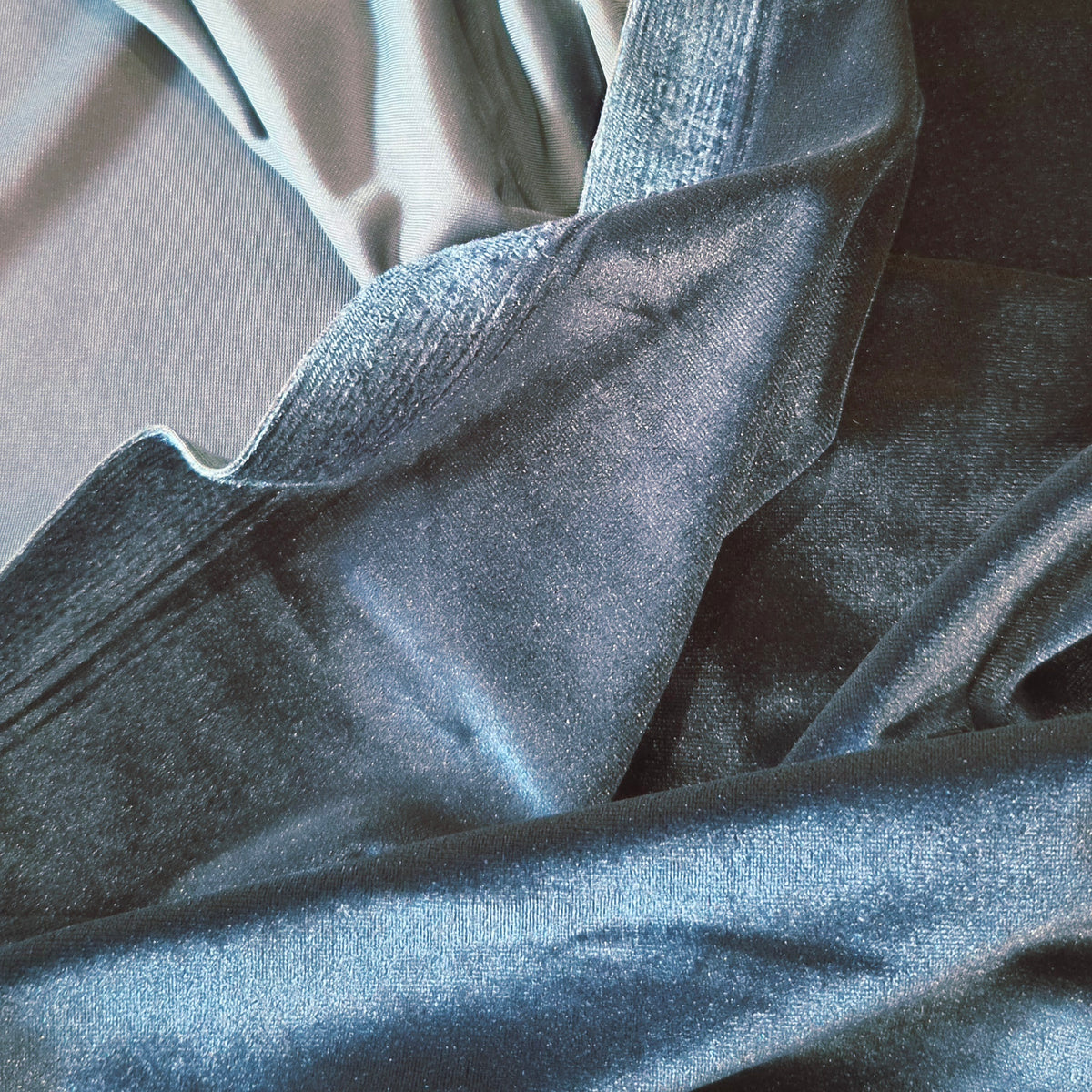 Dawn teal stretch velvet