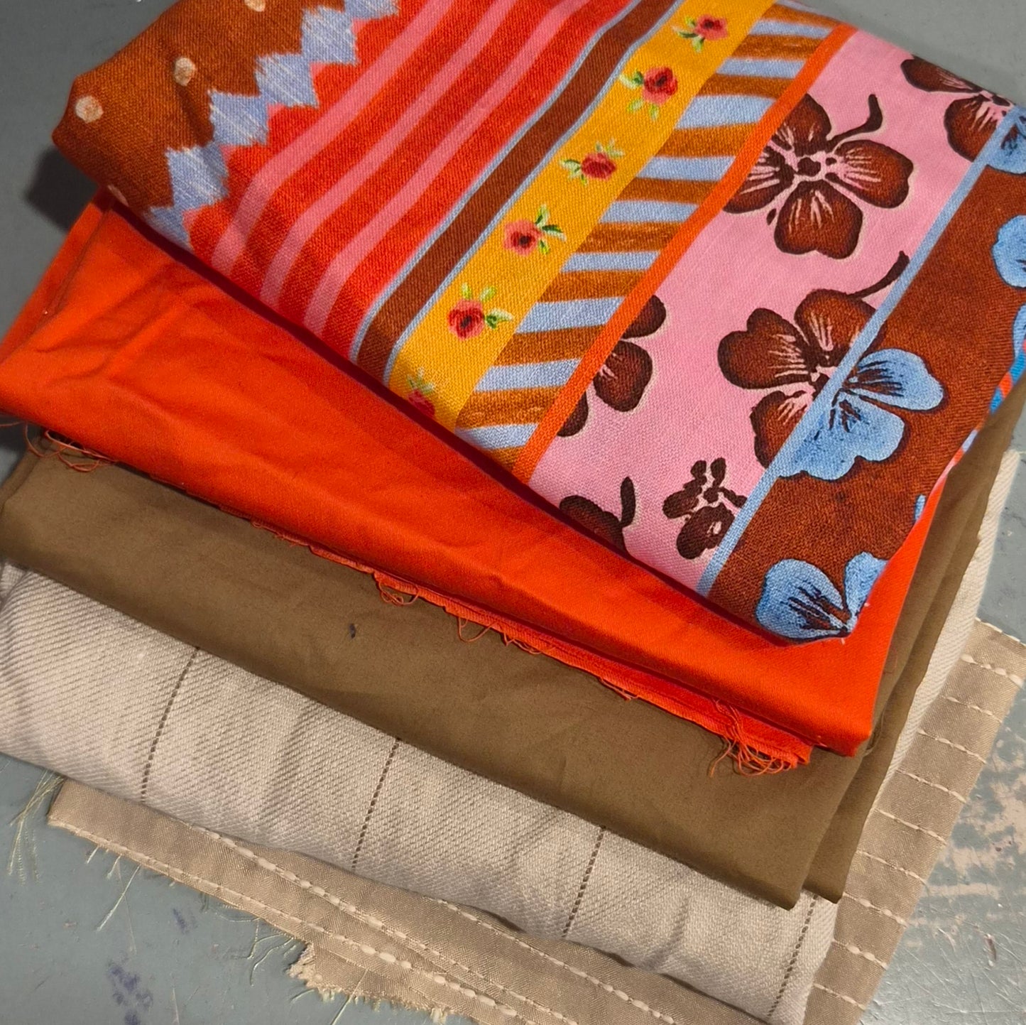 50. 5 pieces assorted cotton, linen, polyester taffeta