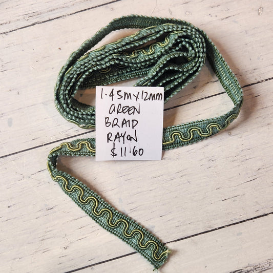 1.45m Green braid rayon trim