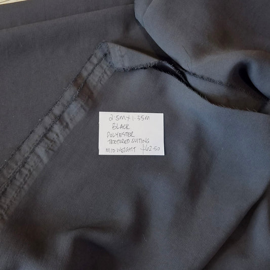 2.5m Black polyester textured suiting