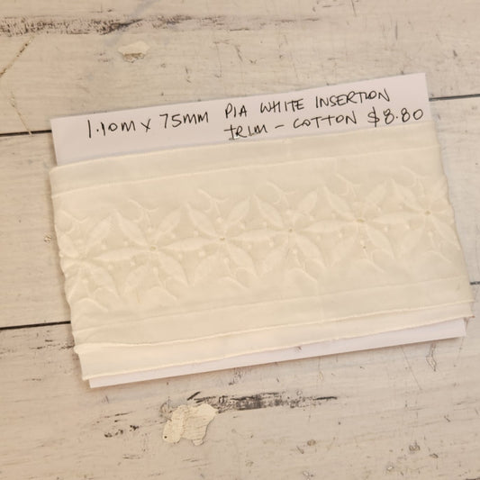1.10m Pia white insertion trim