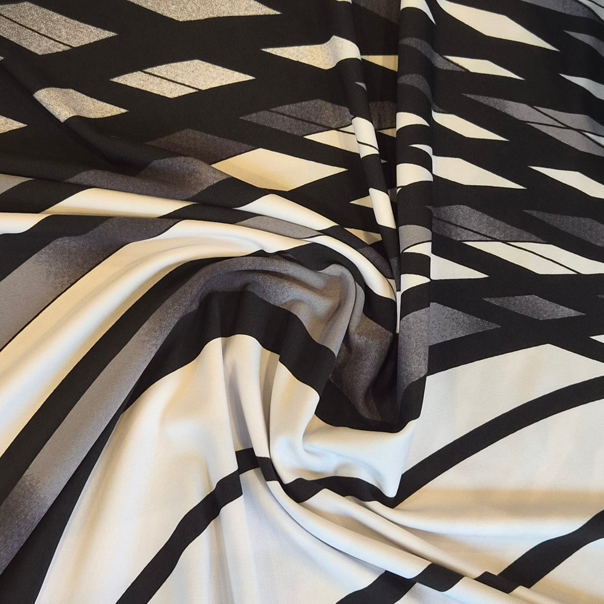 Directional lines jersey knit