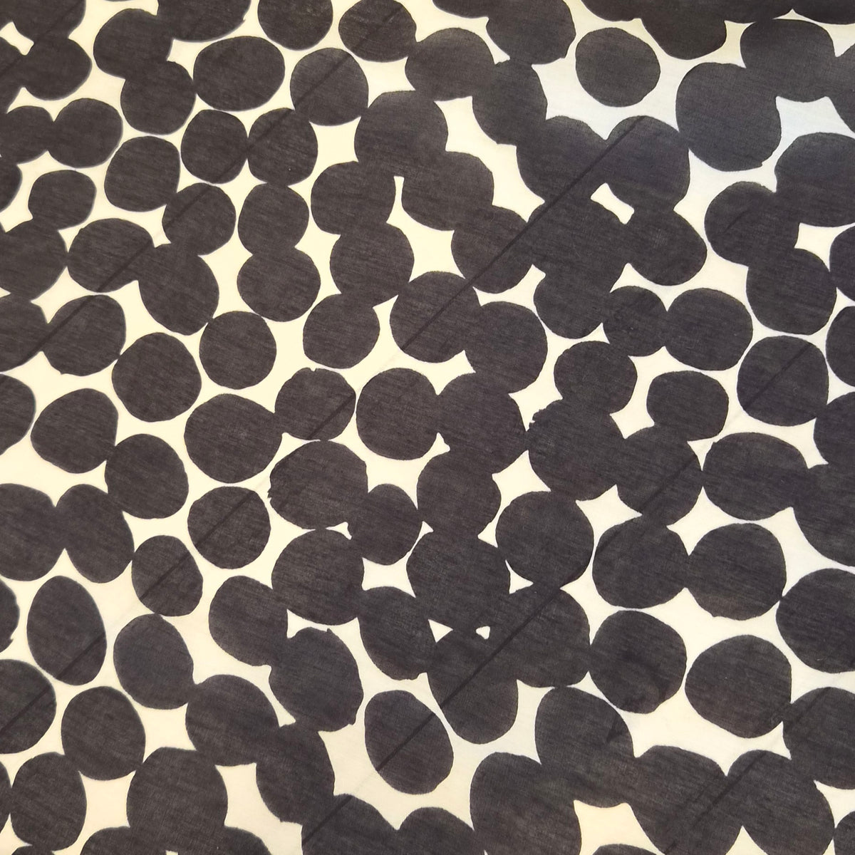 Organic Spotted cotton voile