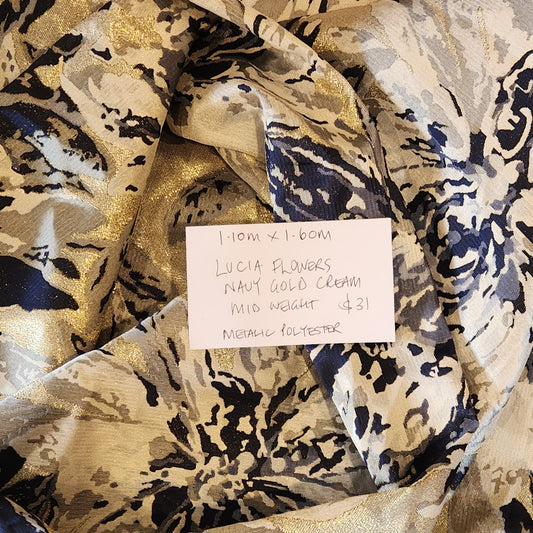 1.1m Lucia flowers brocade