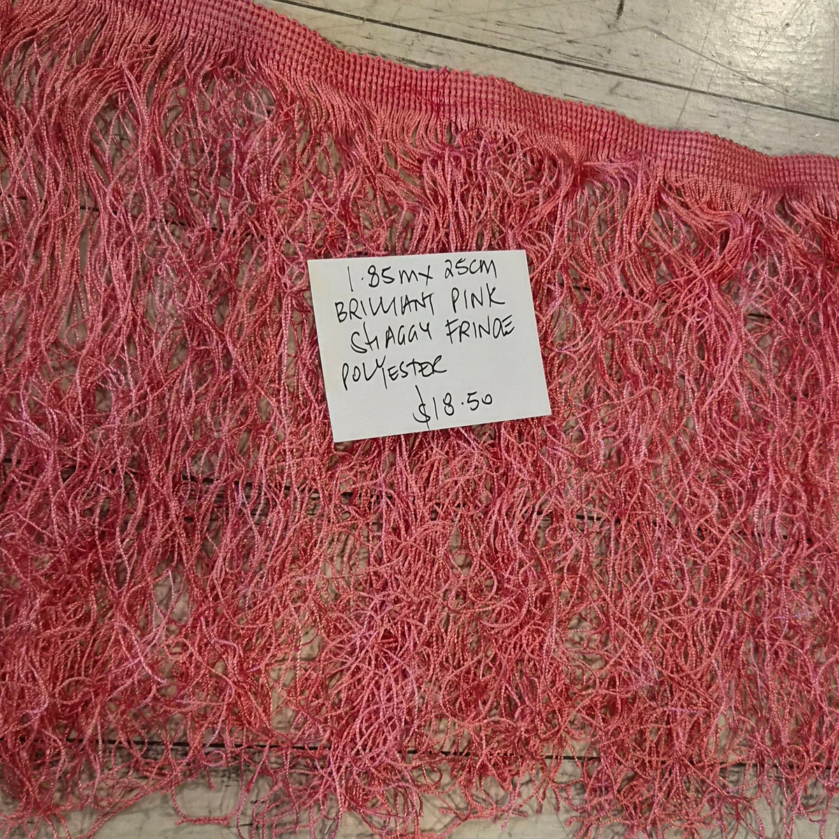 1.85m Brilliant pink shaggy fringe