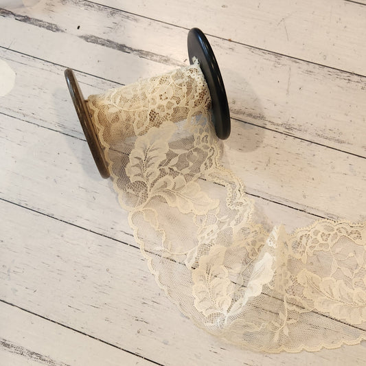 Luciana  lace