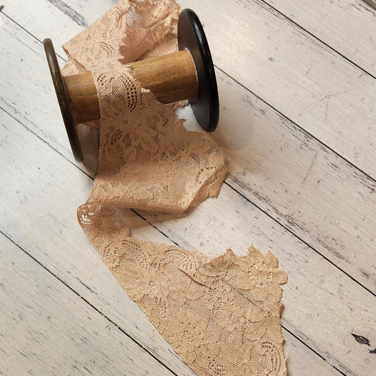 Tuscany vintage lace
