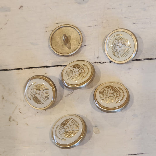 22mm Ivory eagle button