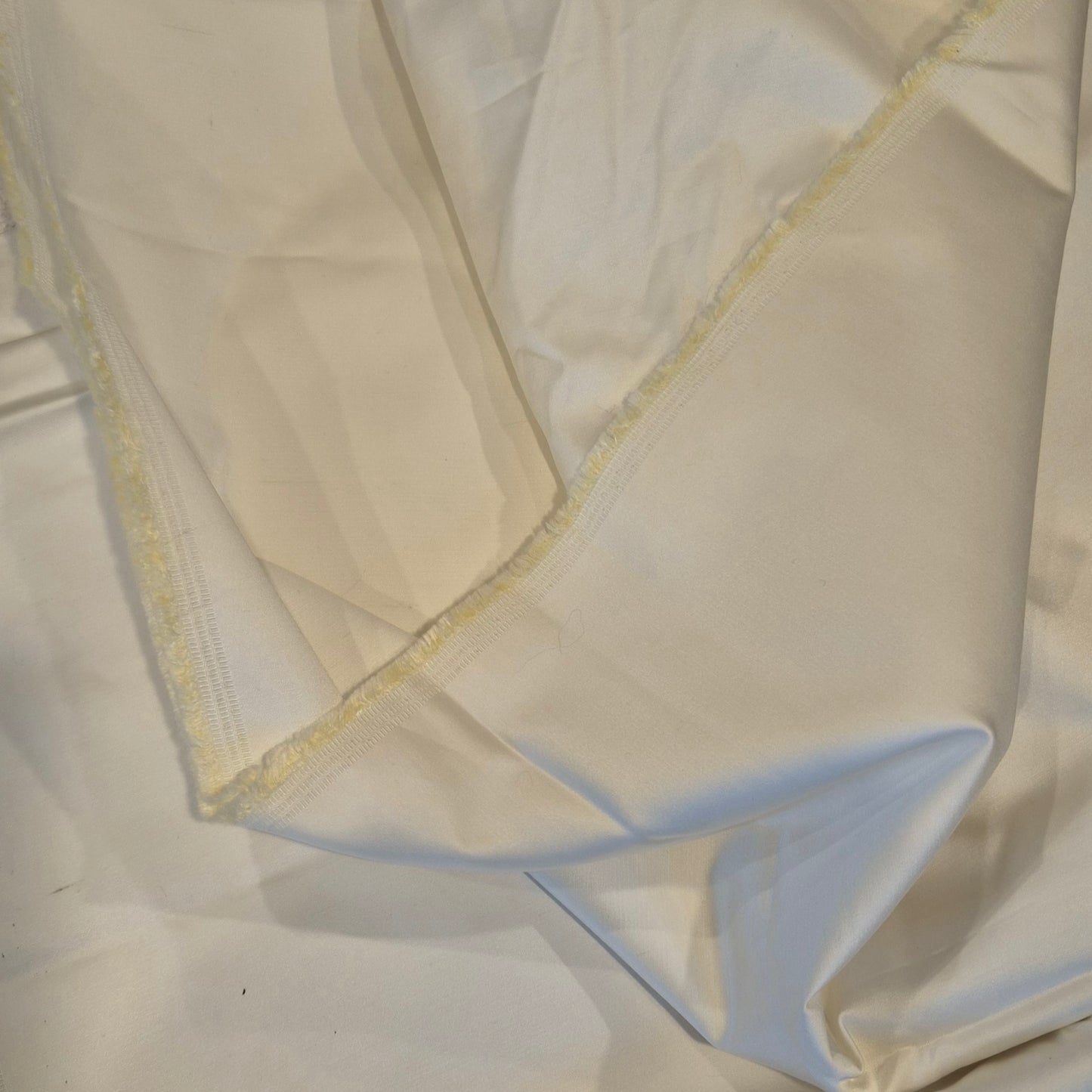 1.5m Ivory stretch satin