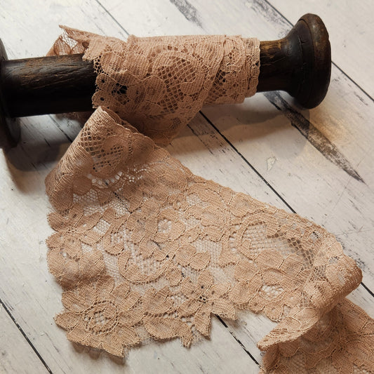 Floral peaks vintage lace