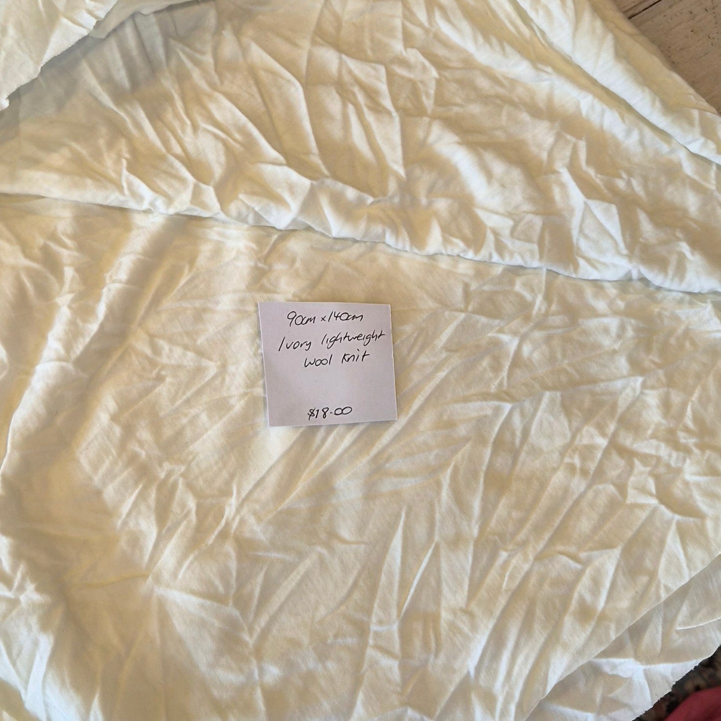 90cm Ivory lightweight wool knit