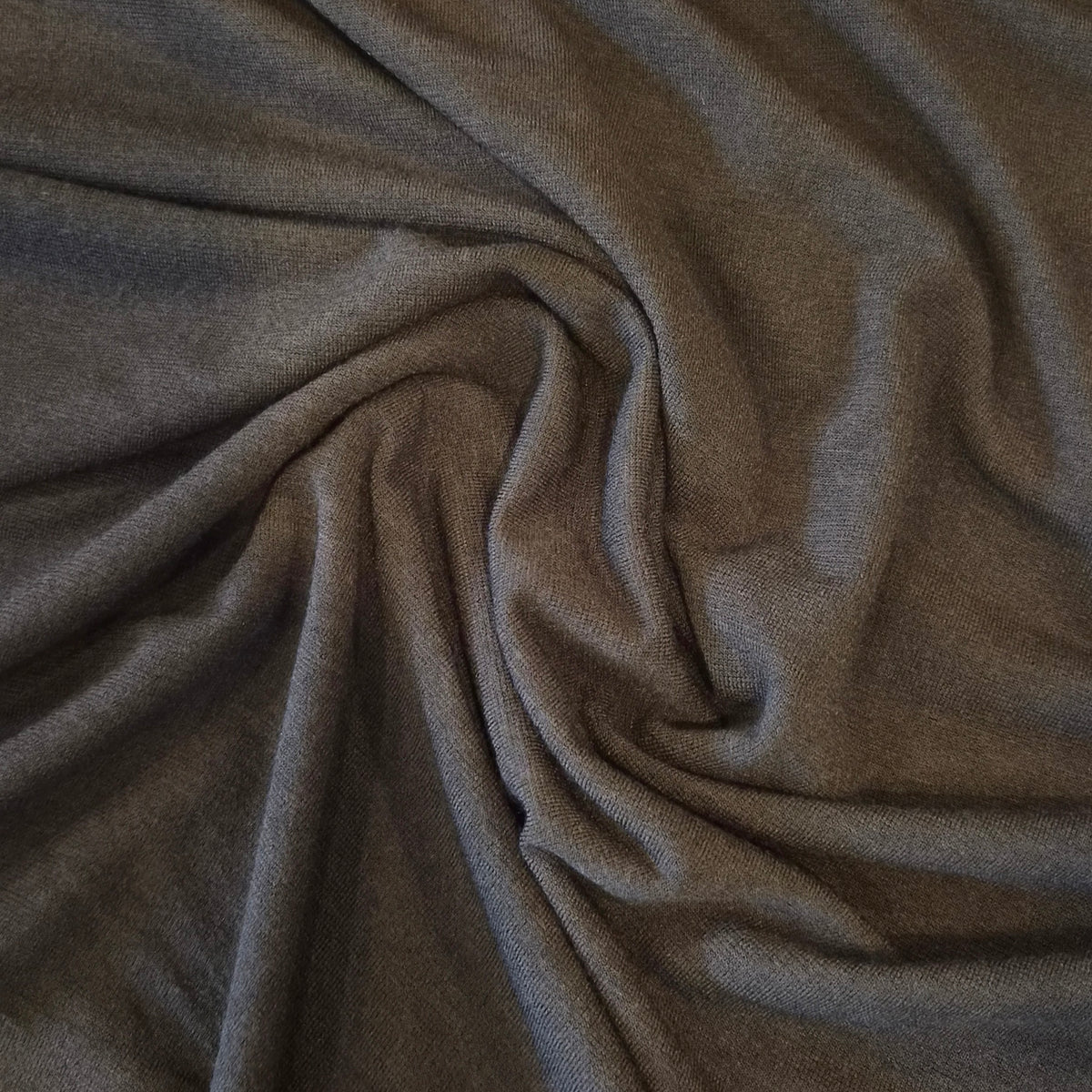 Black light weight jumper knit
