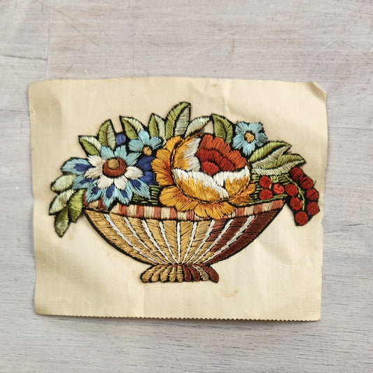 Floral orange rose basket vintage motiff