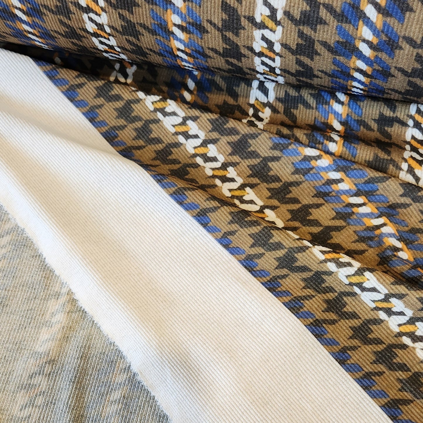 Olive houndstooth ribbed knit jersey