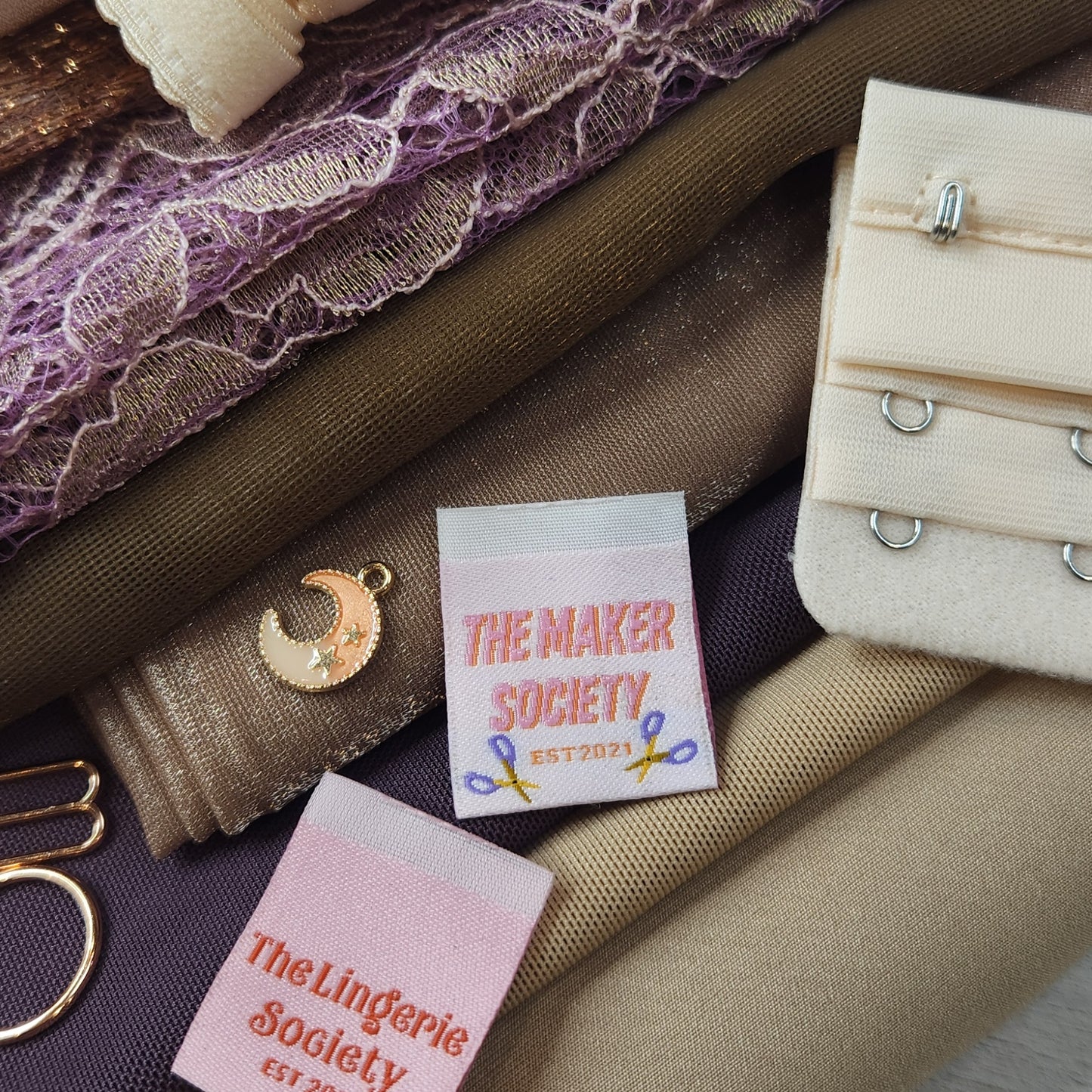 APRIL 2025 Subscription Box