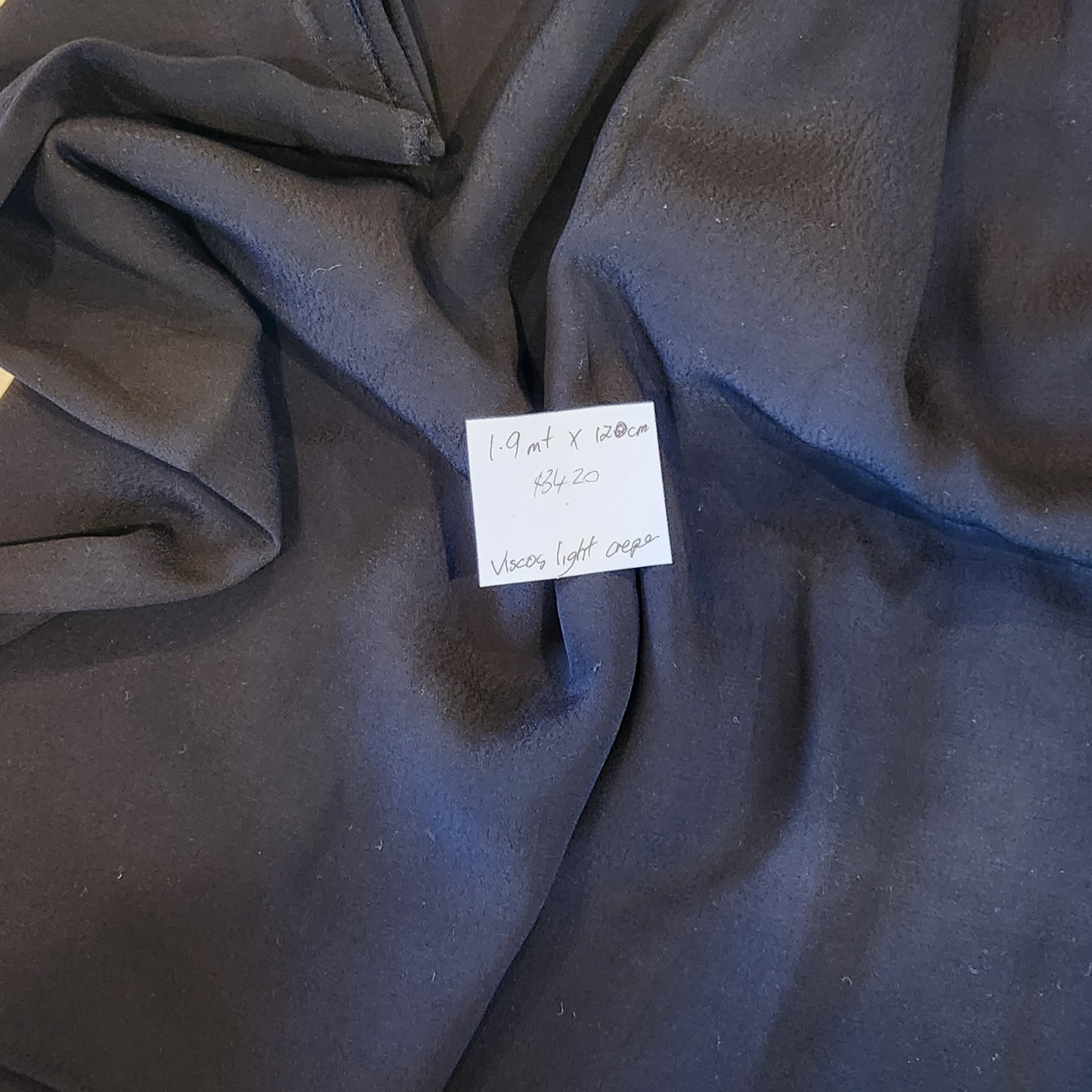 1.9m Black lightweight crepe