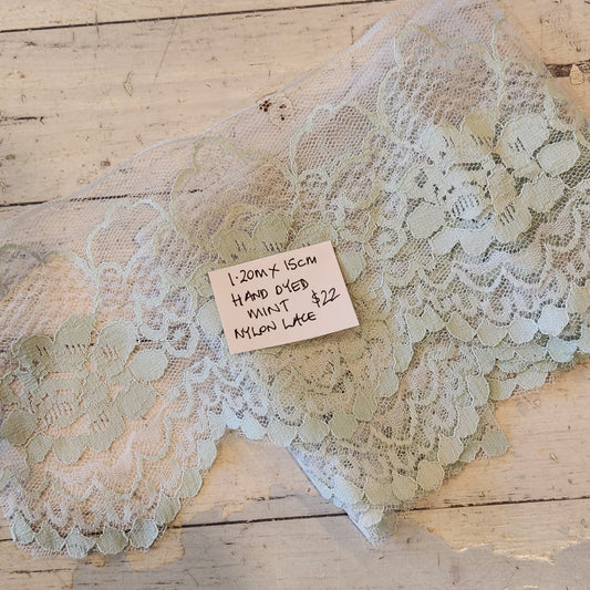 1.20m Hand dyed mint lace