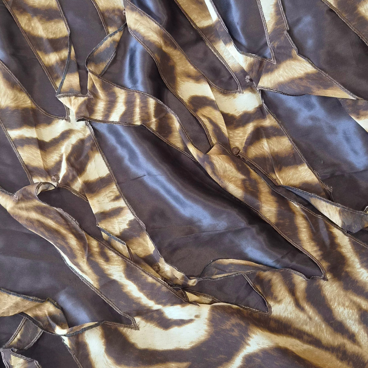 2.6m Wild beast appliqué georgette and silk satin