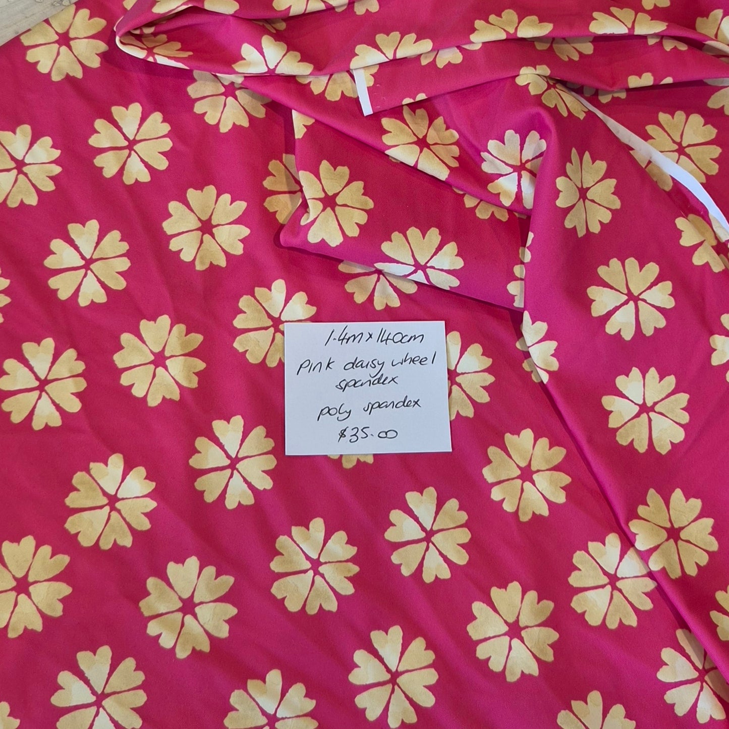 1.4m Pink daisy wheel spandex
