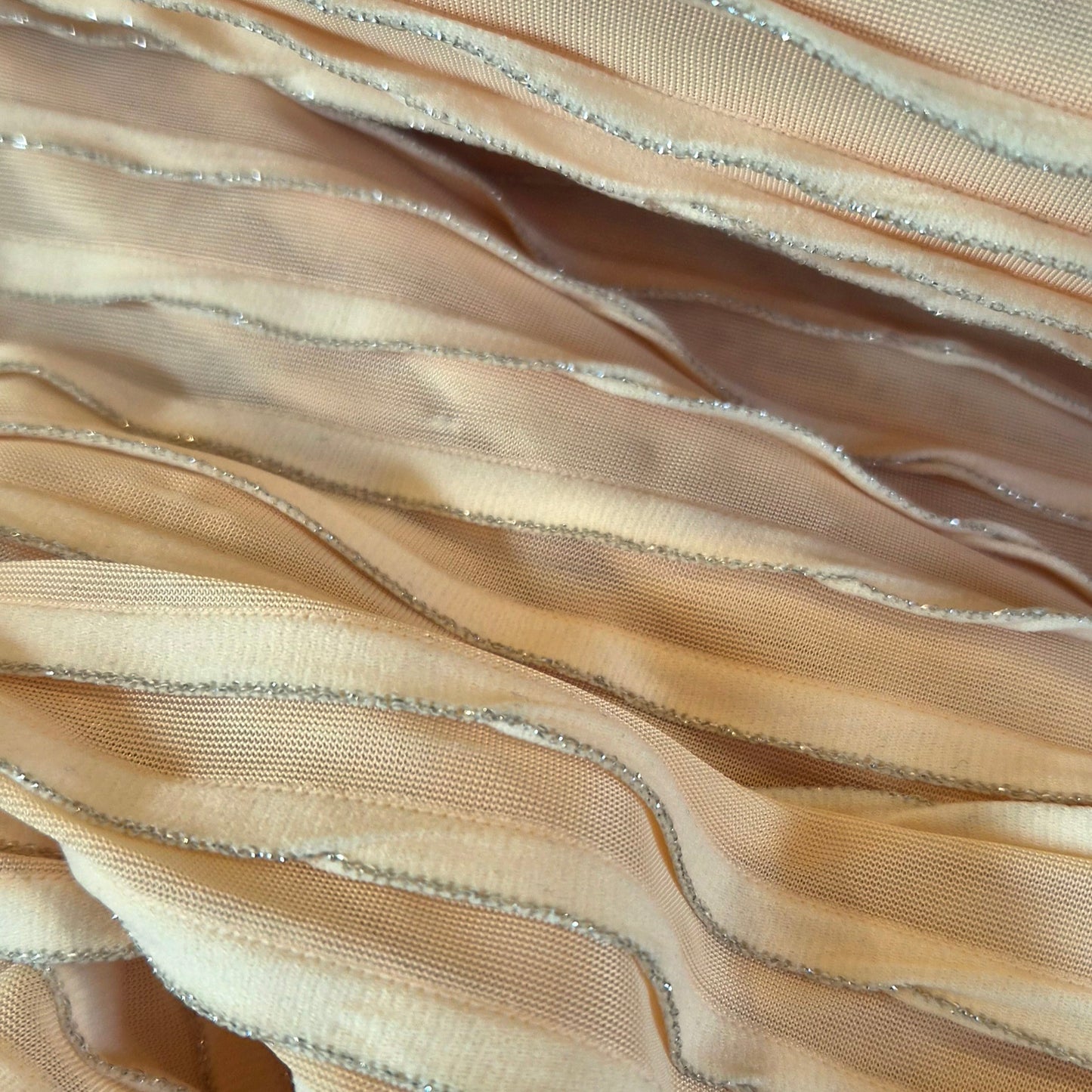 Custard frill knit