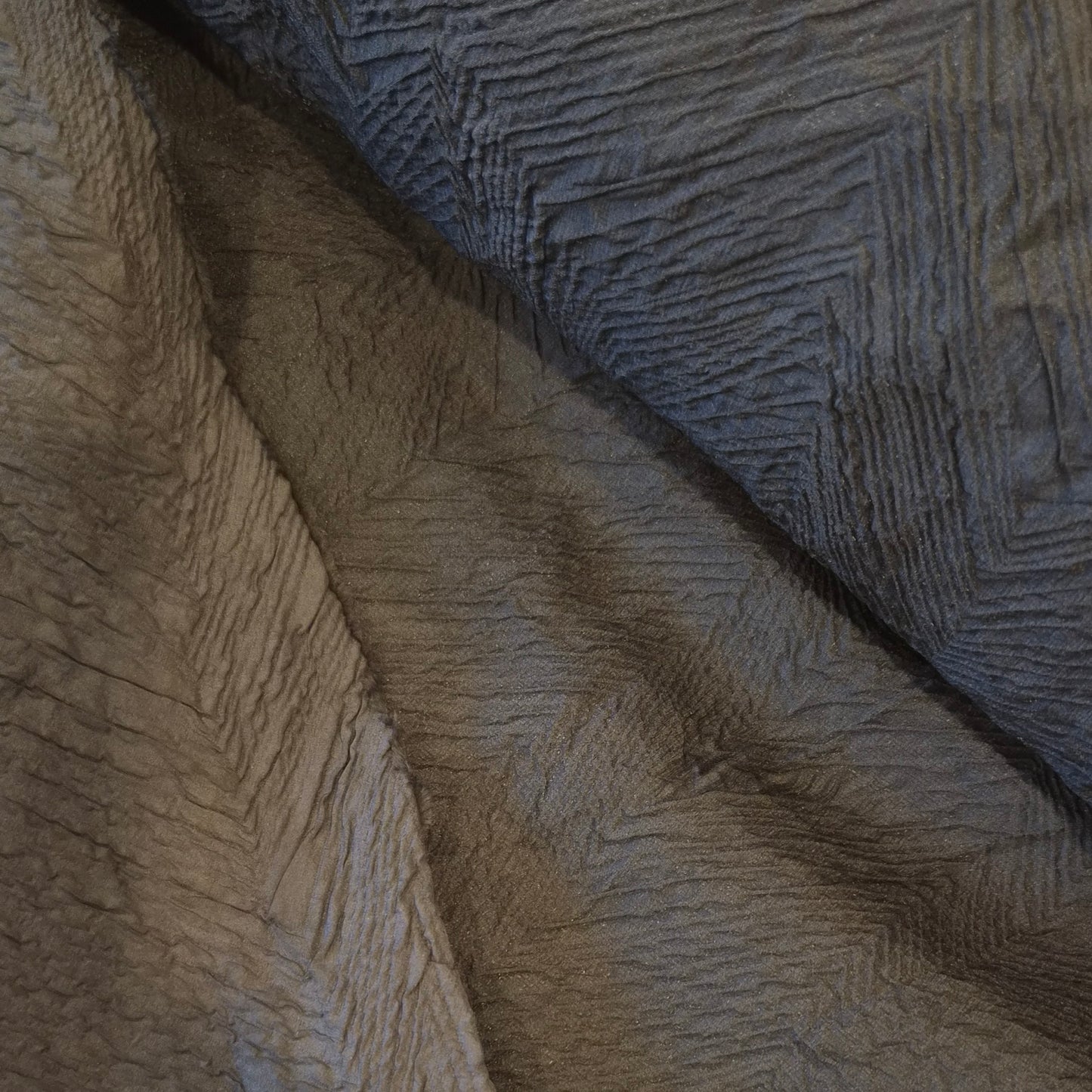 Fiona textured polyester