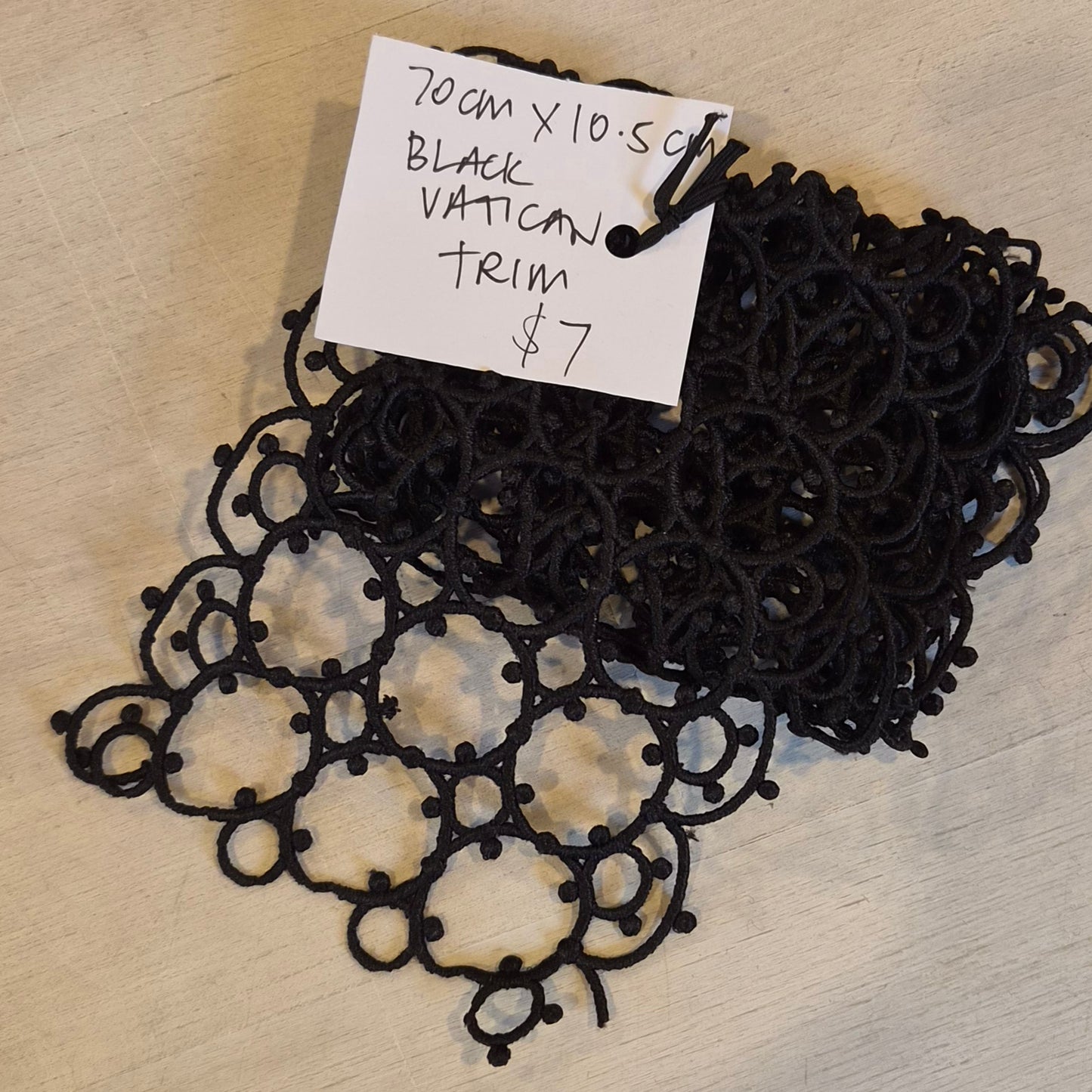 70cm Black vatican trim