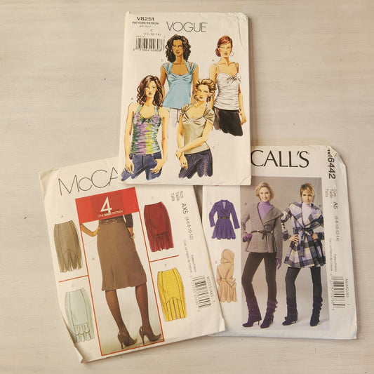 24. Assorted patterns sizes 10-14