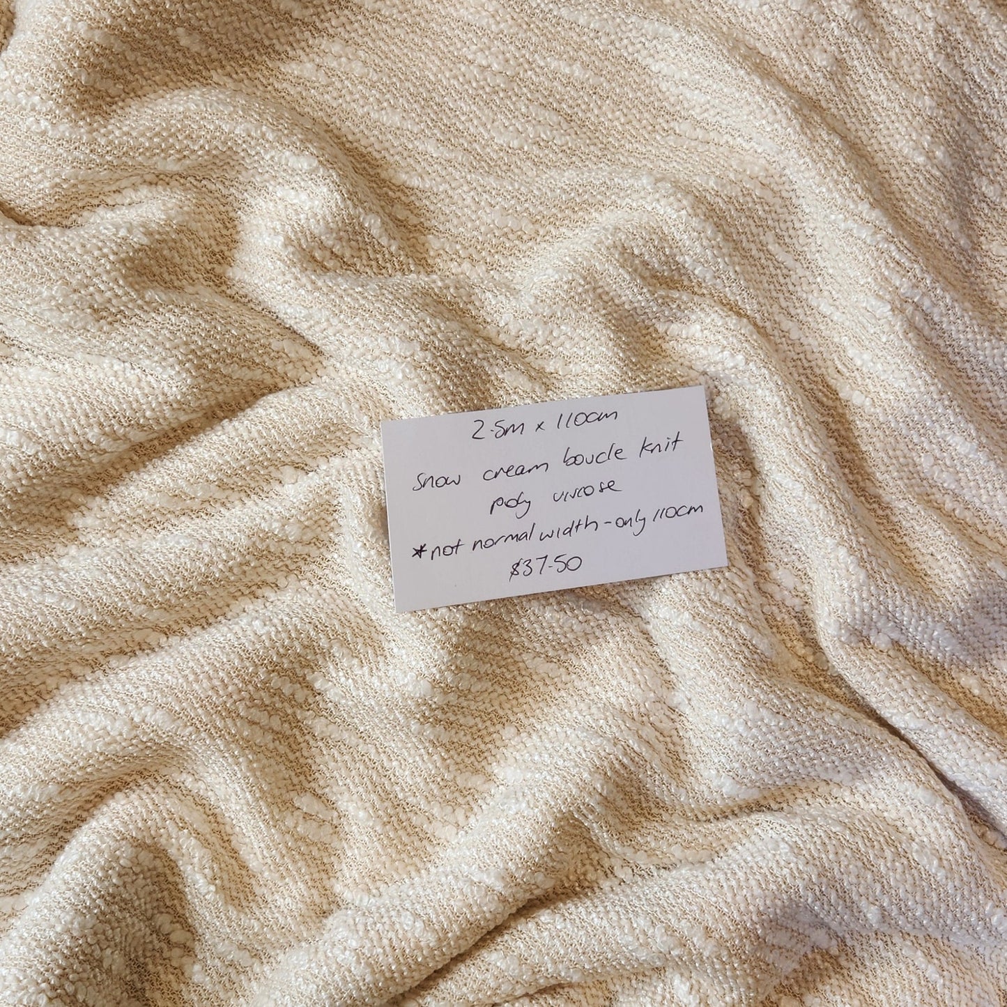 2.5m snowcream boucle knit