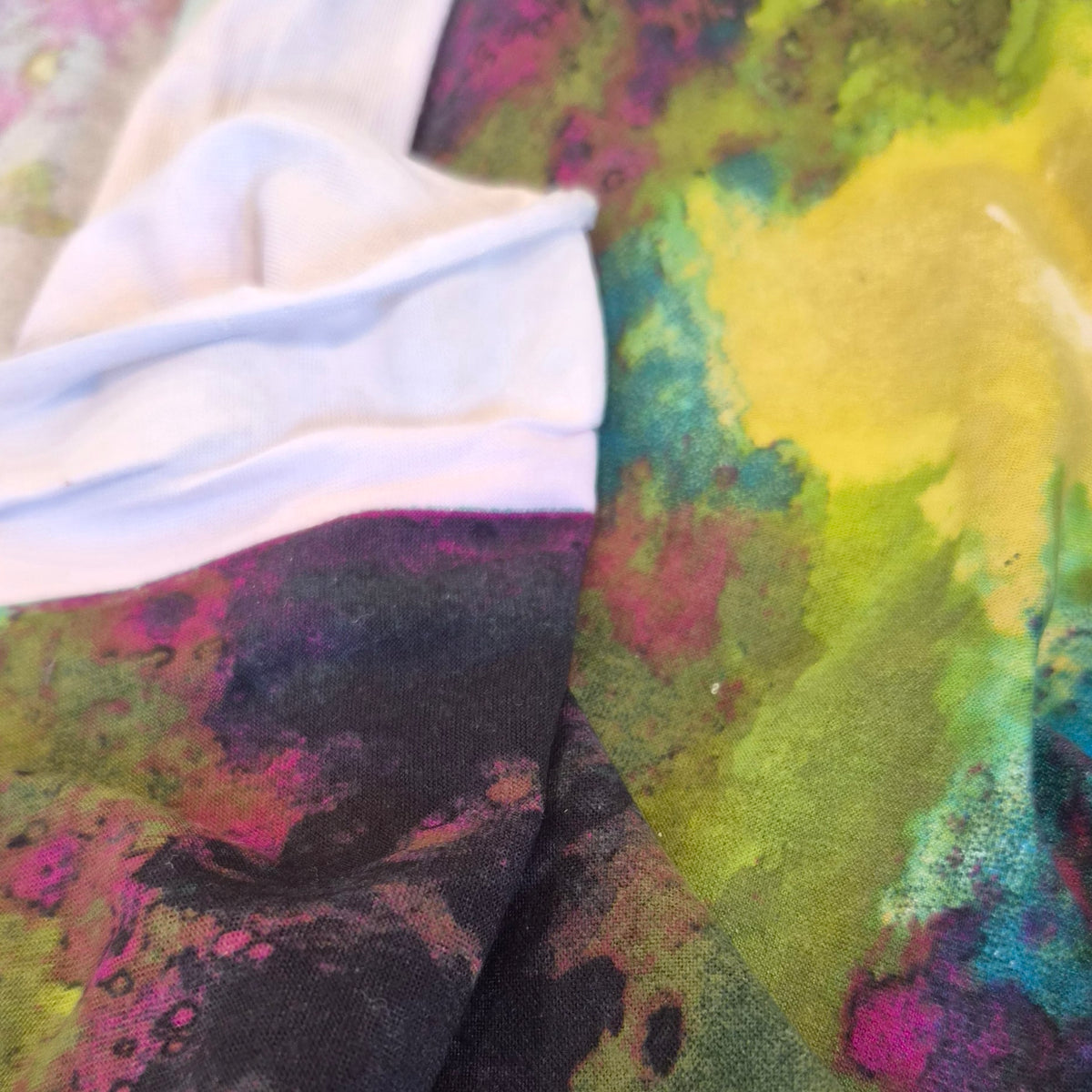 Colour burst jersey knit