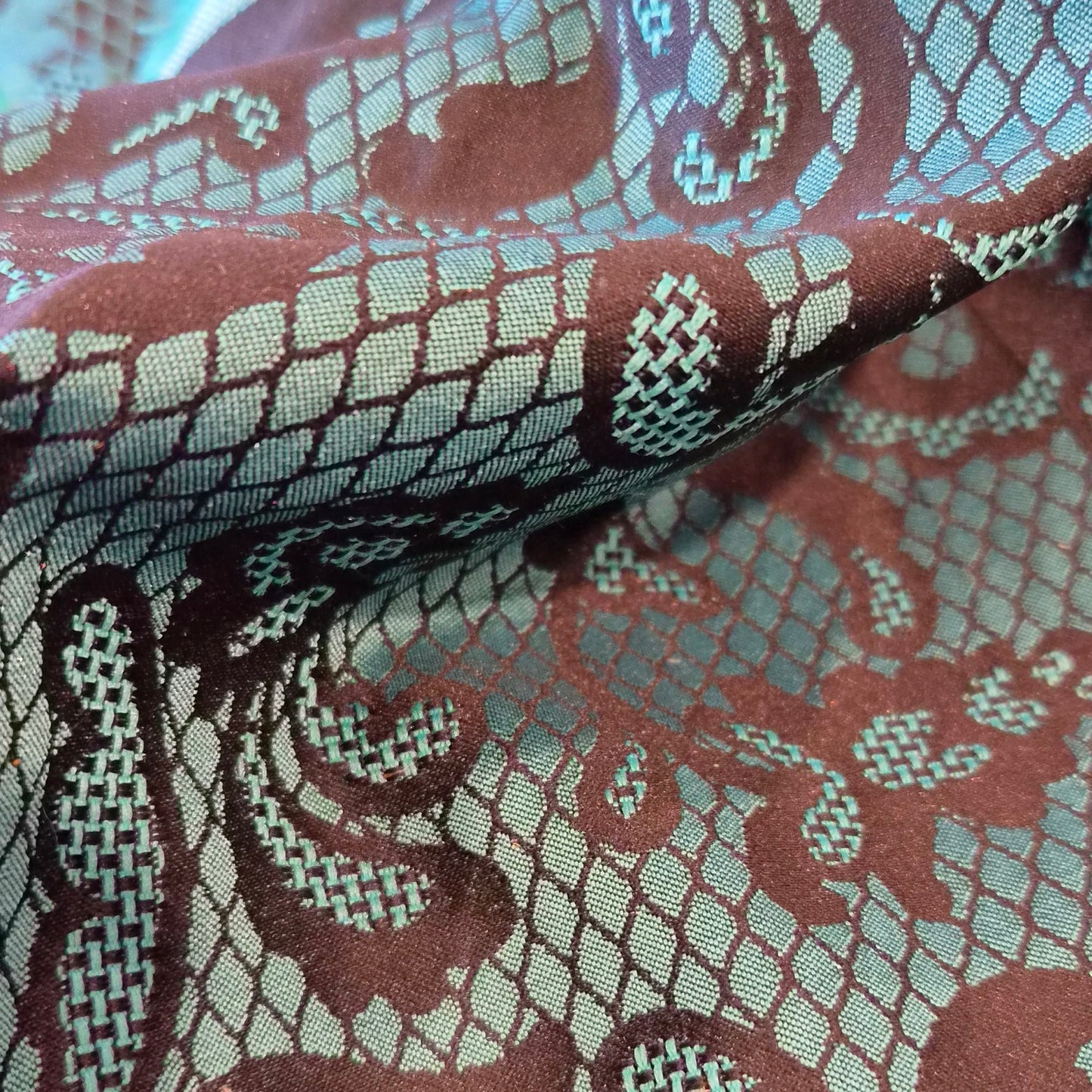 Emerald Fleur bloom lightweight brocade