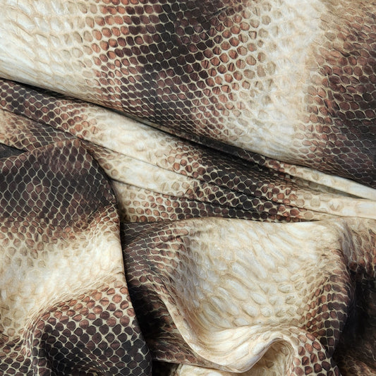 Boa in brown crepe de chine