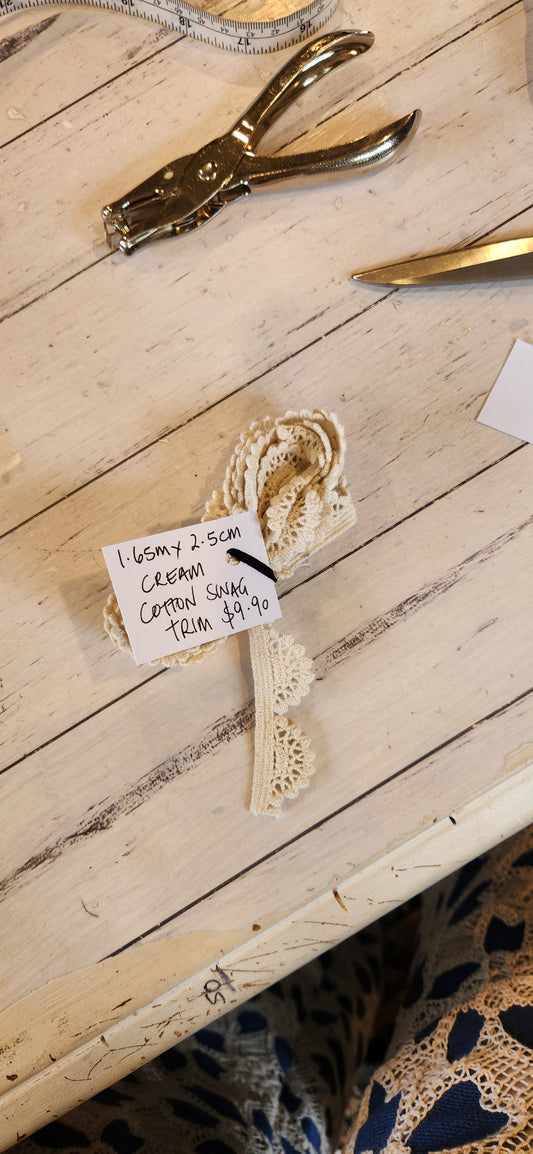 1.65m Cream cotton swag trim