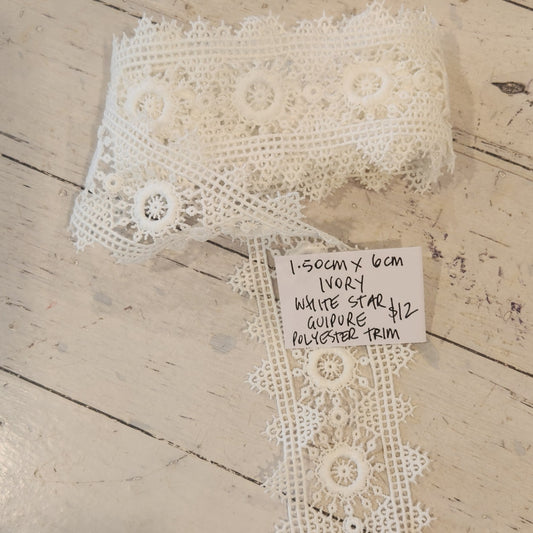 1.50cm ivory white star trim