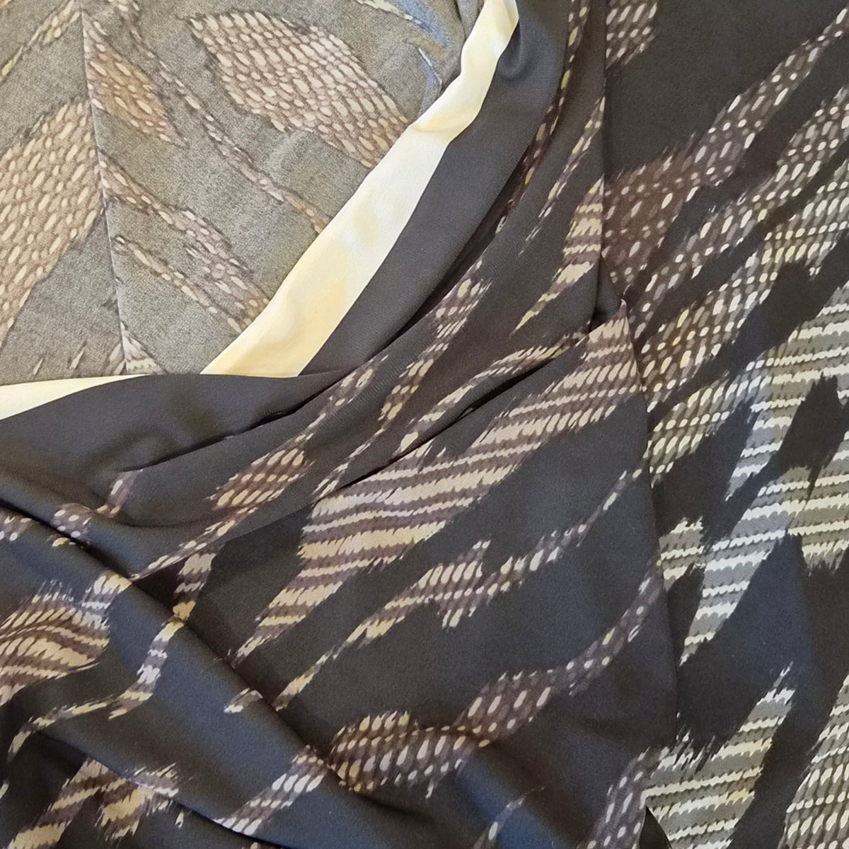 Squiggly bark jersey knit